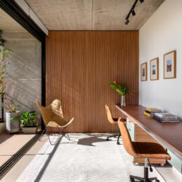casa, prefabricados, concreto aparente, home office, escritorio, sacada, jardineira, floreira