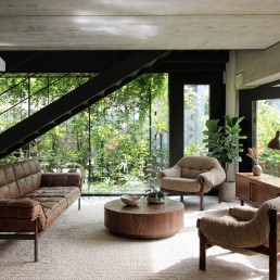 cornetta arquitetura, casas minimalistas, casas, industrializadas, pre fabricadas, concreto aparente, estrutura metalica, sala, estar, living, moveis assinados, percival lafer
