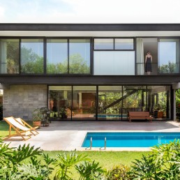 cornetta arquitetura, casas minimalistas, casas, industrializadas, pre fabricadas, concreto aparente, estrutura metalica, fachada, piscina, jardim, loft