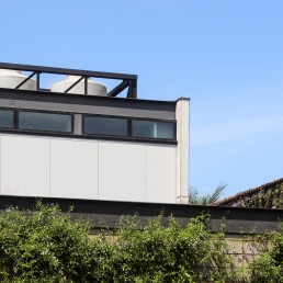 cornetta arquitetura, casas minimalistas, casas, industrializadas, pre fabricadas, concreto aparente, estrutura metalica, detalhe, fachada, reservatorio exposto