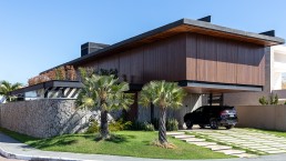 cornetta arquitetura, casa, minimalista, estrutura metalica, concreto aparente, fachada, sobrado, moderno