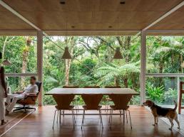 cornetta arquitetura, casa, moderna, pre fabricada, ecologica, jantar, ambientes integrados, mata atlantica