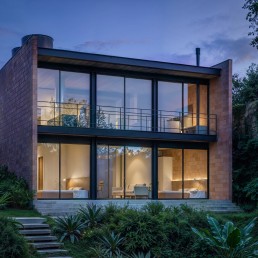 cornetta arquitetura, casa moderna, loft, bloco aparente, estrutura metalica, sao paulo